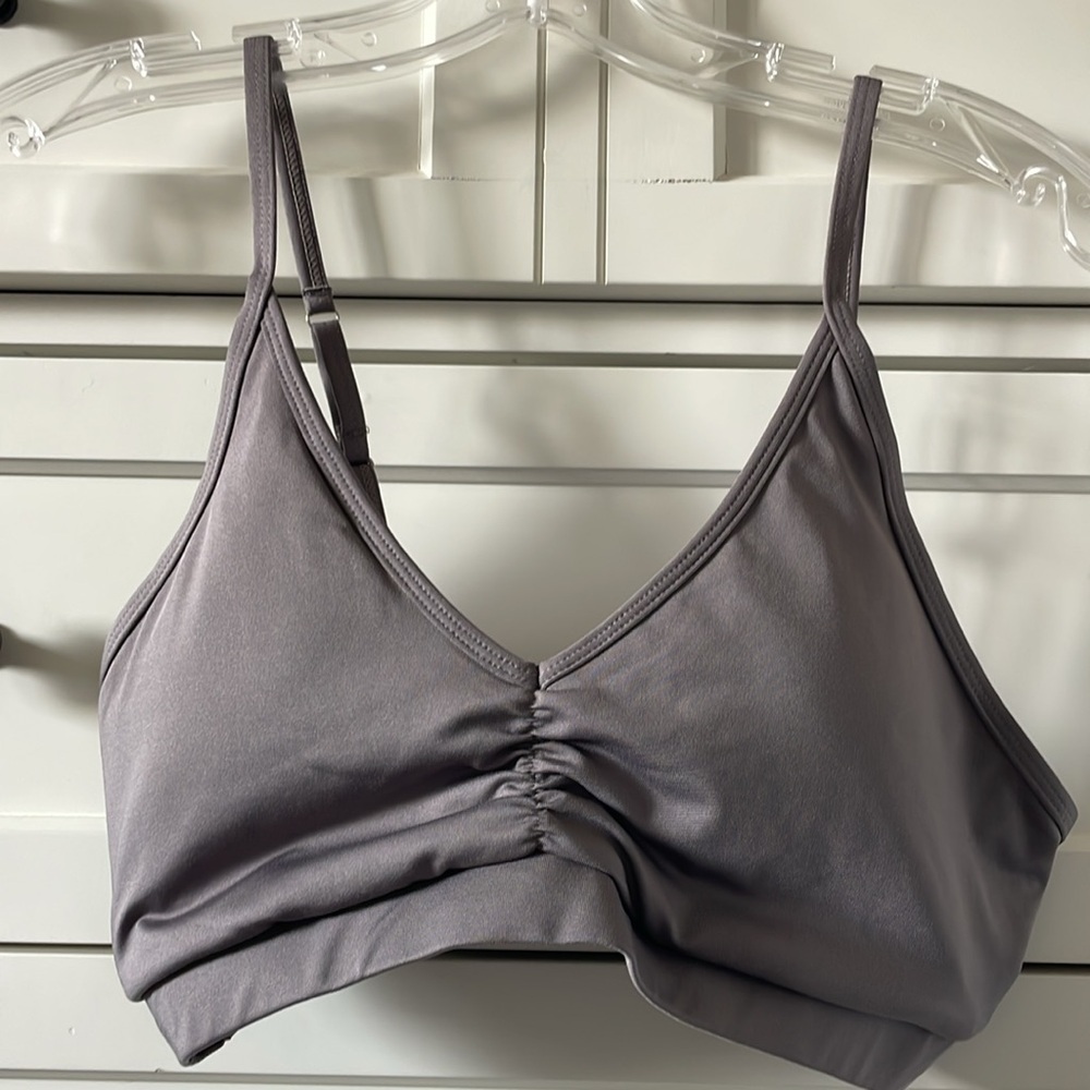 SHEIN Sport Studio Women Solid Color Spaghetti Strap Bra w/ Adjustable Straps - Picture 8 of 16